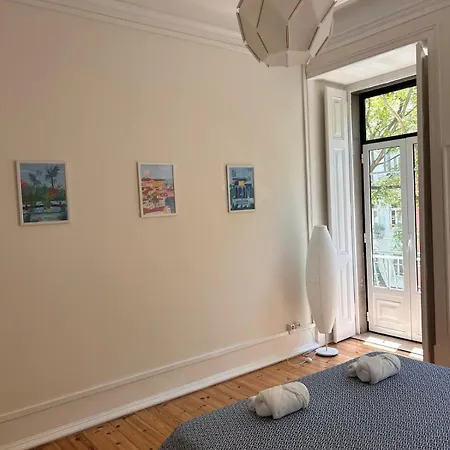 Charming In The Heart Of Лісабон